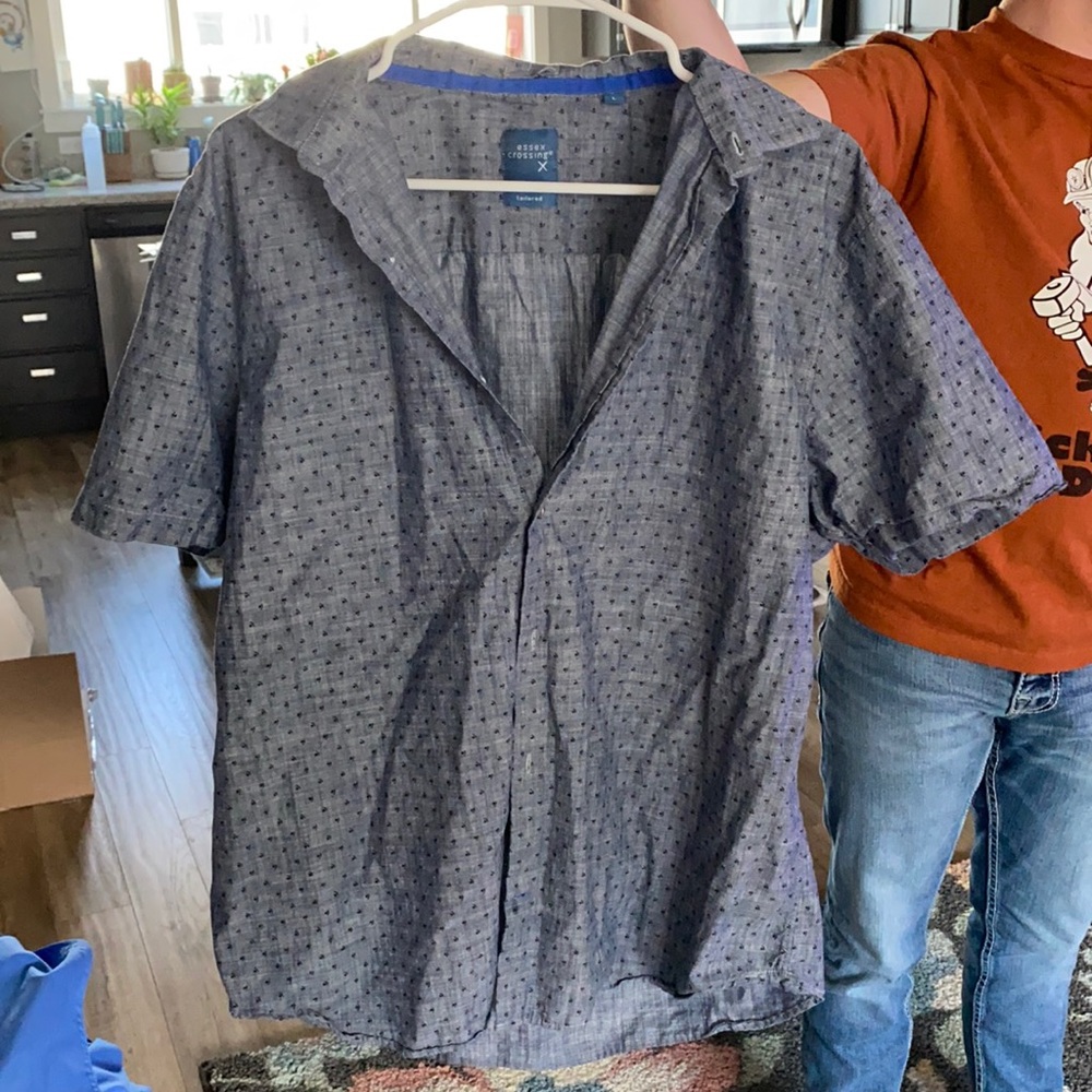 Men’s Large Casual Button Up Shirt